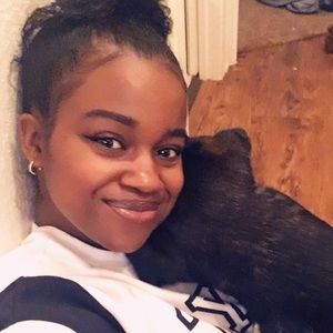 Meet your Posher, Alia